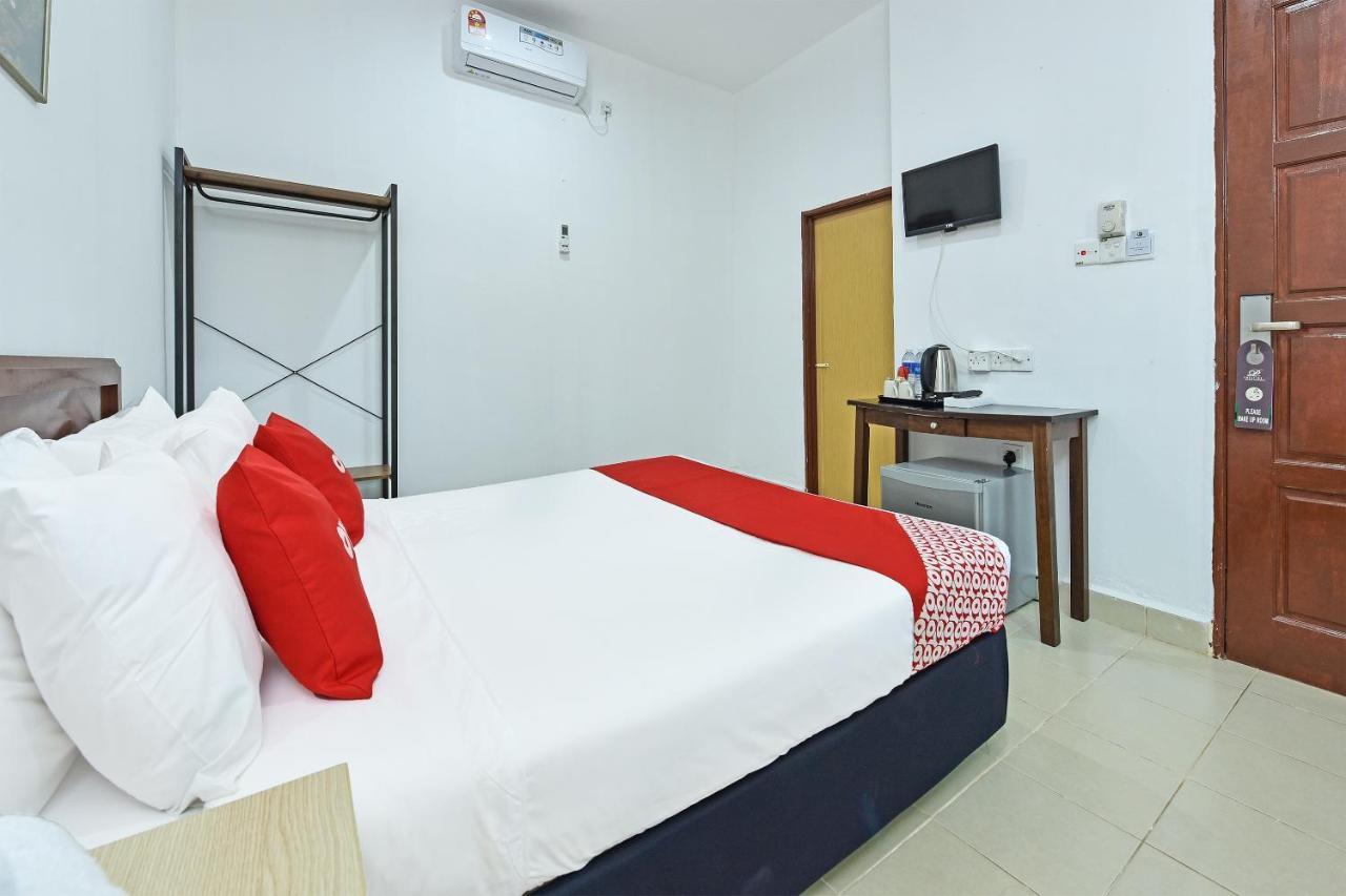 Collection O 90622 Sehijau Cenang Hotel ปันไตเจอนัง ภายนอก รูปภาพ