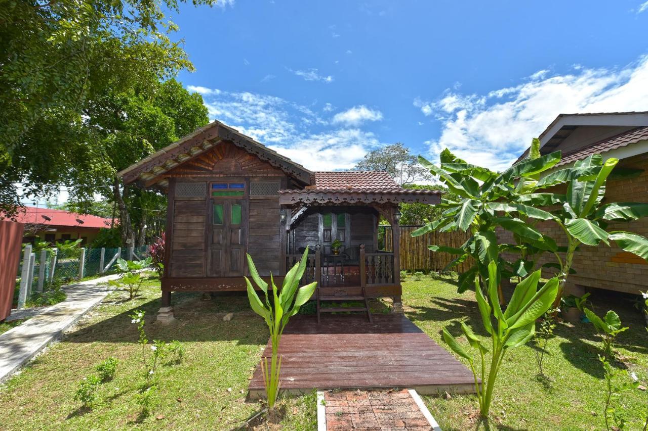 Collection O 90622 Sehijau Cenang Hotel ปันไตเจอนัง ภายนอก รูปภาพ