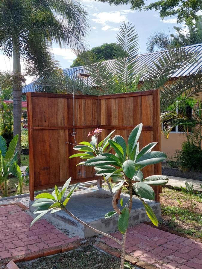 Collection O 90622 Sehijau Cenang Hotel ปันไตเจอนัง ภายนอก รูปภาพ